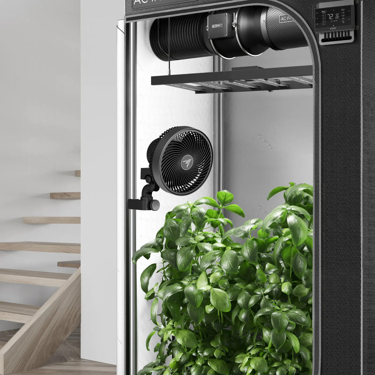AC Infinity CLOUDRAY A6 Clipventilator – Detail- oder Anwendungsansicht; zusätzliches Zubehör in Beispielen separat erhältlich