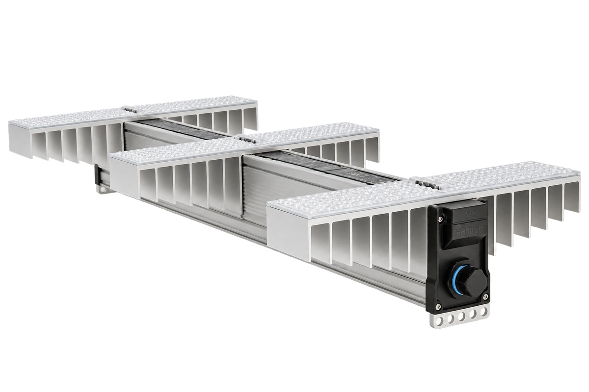SANlight EVO 3-100 1.5 – freigestellte Leuchte, retuschierte Herstelleransicht